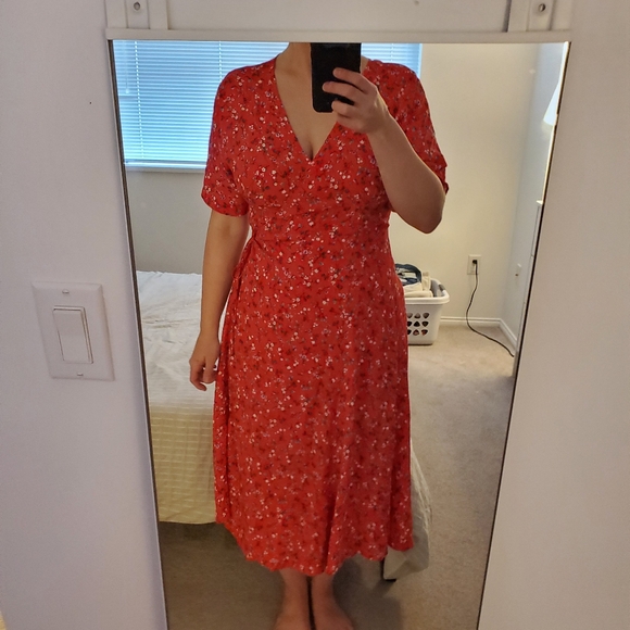 Red floral midi maxi wrap dress - Picture 5 of 5